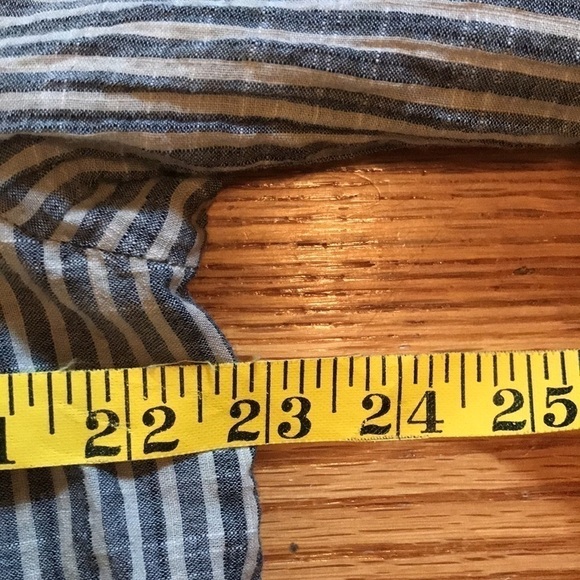 V Cristina Women’s BlouseTop L Open front with single button closure Lace Trim - Picture 9 of 10